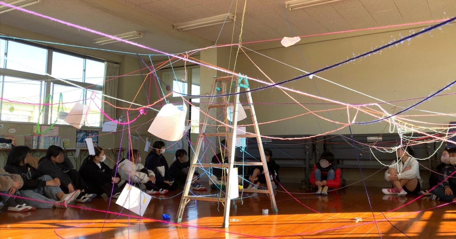 造形対話を通して「学びの場」について考えました